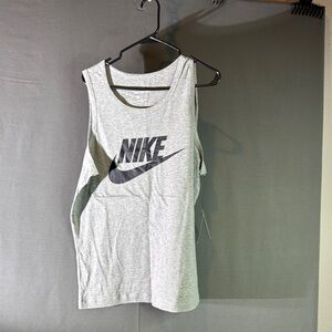 Nike grey Sleeveless Tank men’s size medium New with tags
